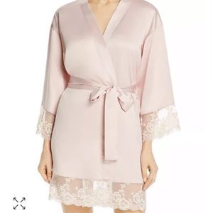 Flora Nikrooz Rosa Charmeuse Kimono, Shell Pink, L